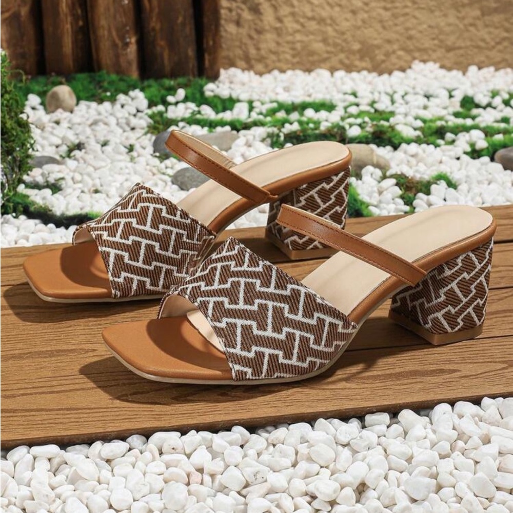 High heel sandal